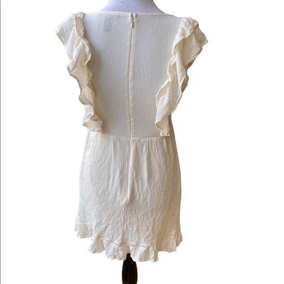 Forever 21 Mini Ivory Cream Color Dress w/ Ruffle Trim Plunging Neckline Size M - Picture 5 of 11